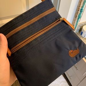 NWOT Dooney & Bourke crossbody purse
